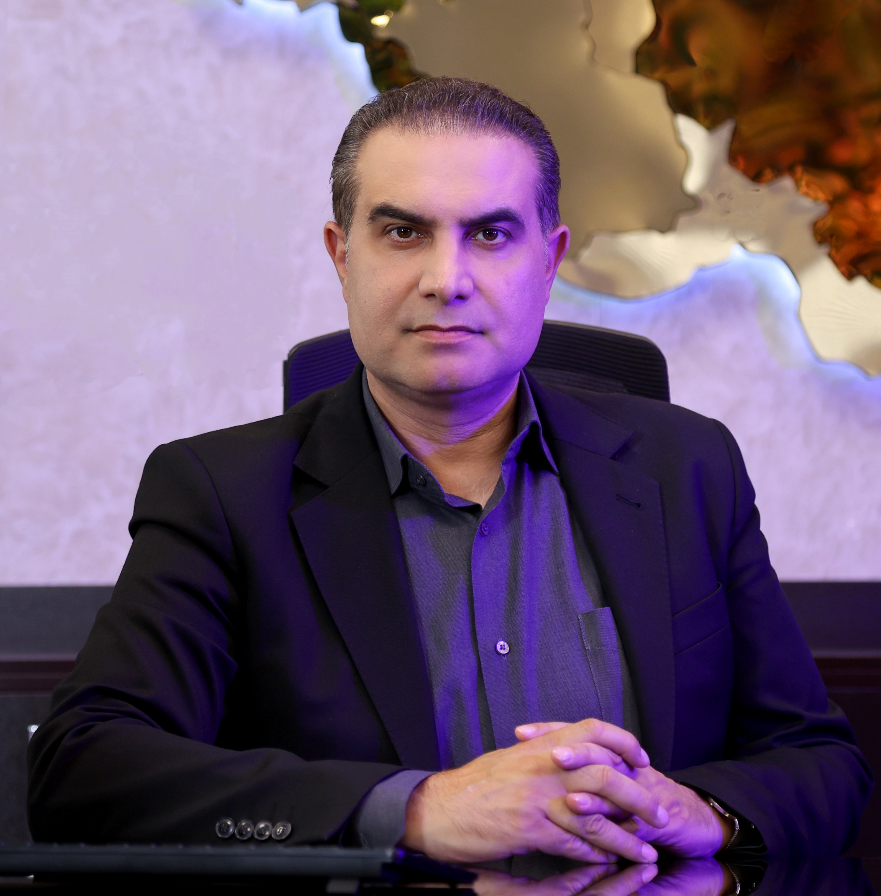 رییس کمیسیون : احمد پیشگاه‌زاده