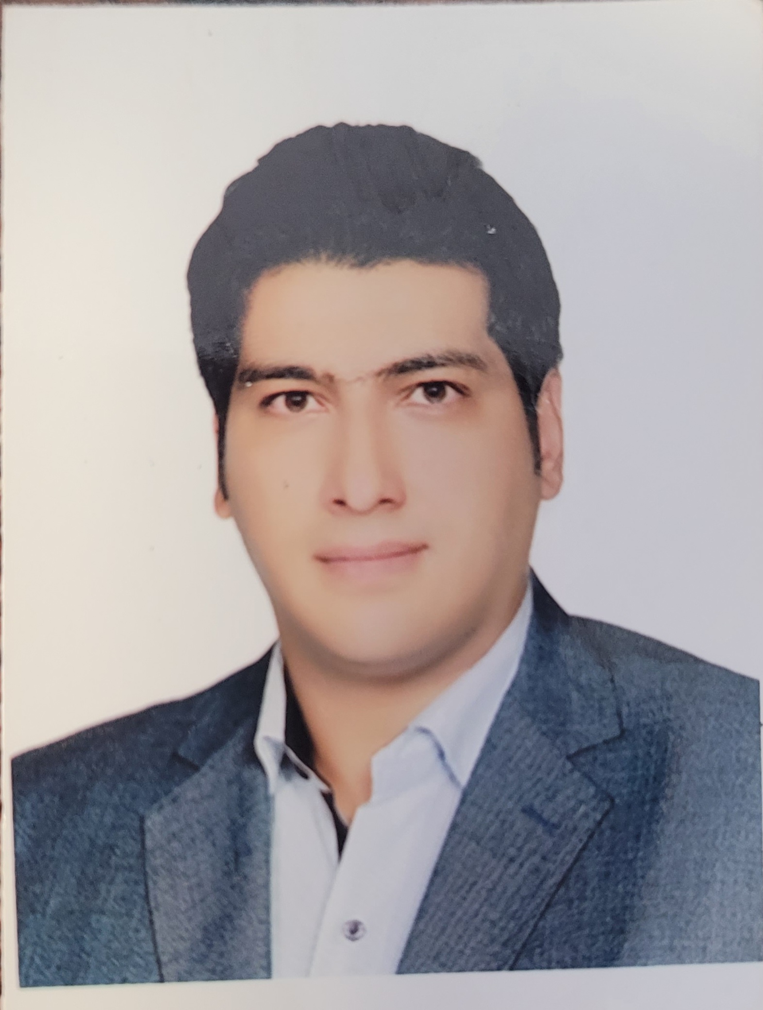 اعضا و مشاوران حقیقی -