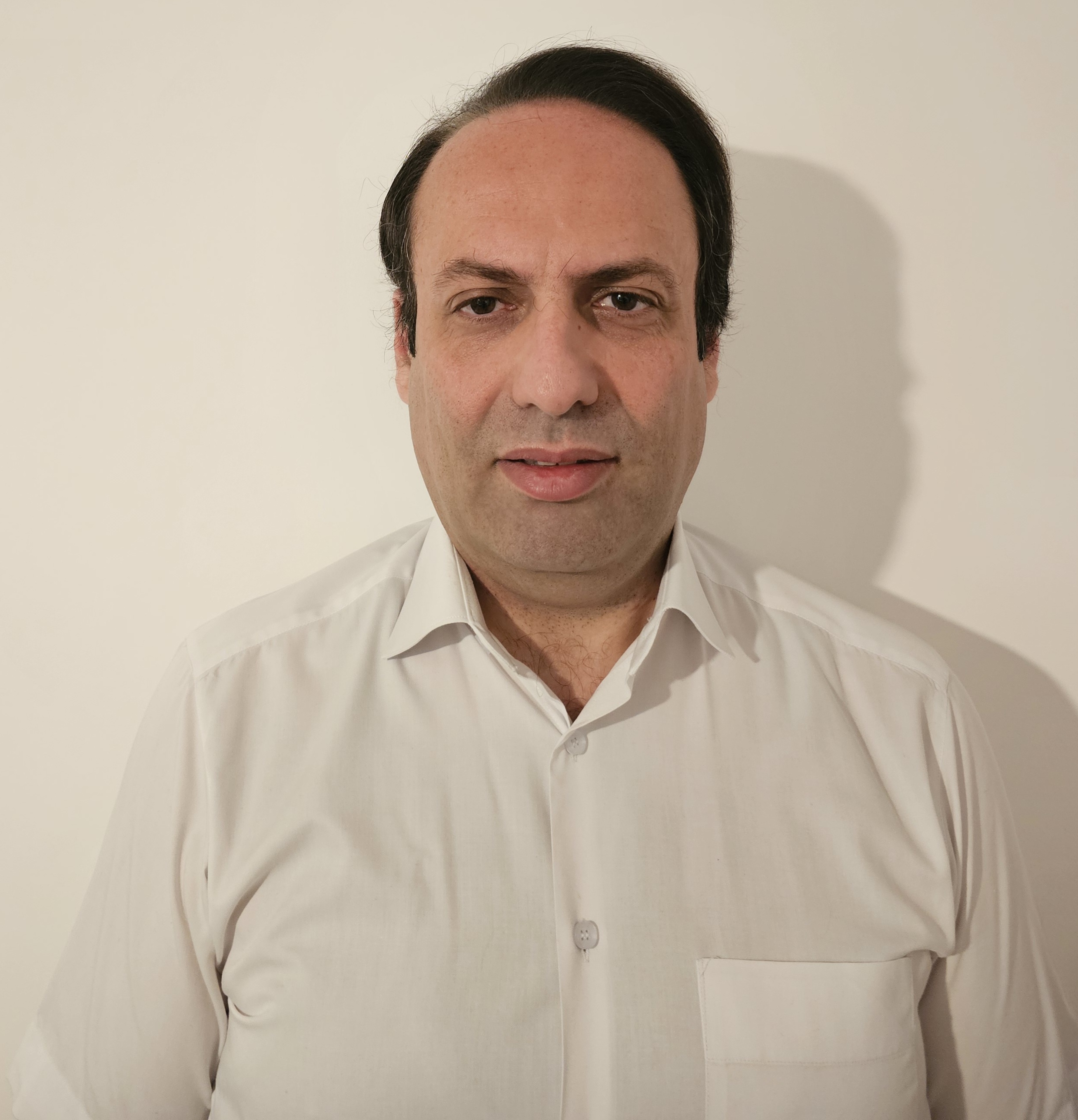 اعضا و مشاوران حقیقی -