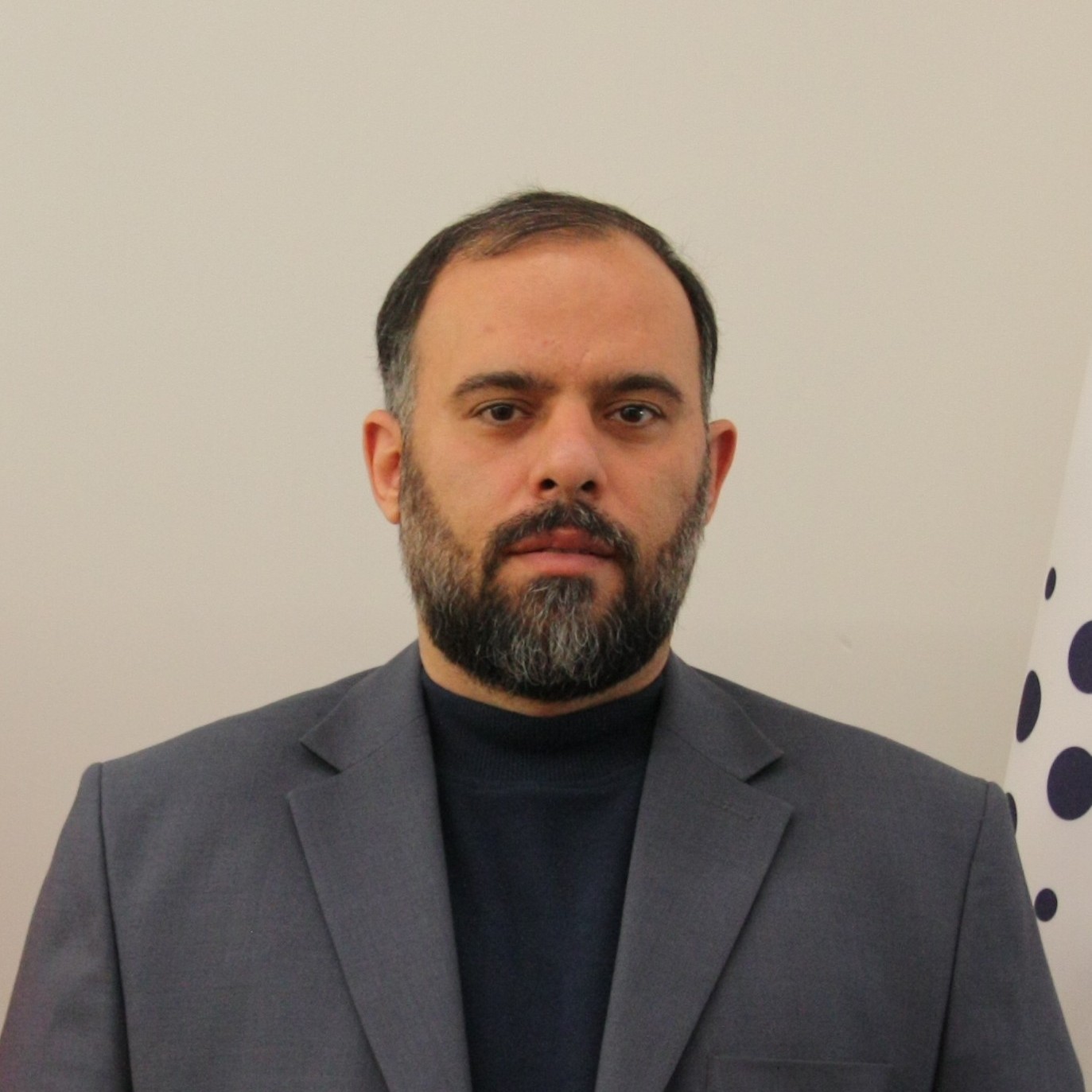 اعضا و مشاوران حقیقی -