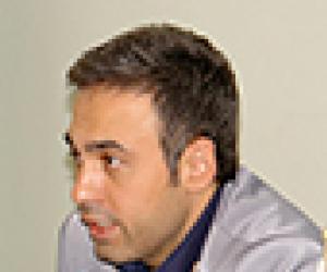 بررسی مشکلات کسب و کار آموزش الکترونیکی درایران