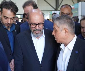 بازید رئیس بنیاد مستضعفان و مشاور رئیس‌جمهور در امور همکاری‌های اقتصادی از پاویون نصر در نمایشگاه «ایران پروژه»