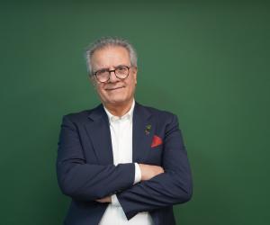 نمایش توان بخش خصوصی در الکامپ، زیر سایه جنگ