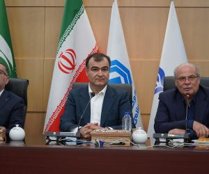 امضای تفاهم‌نامه همکاری بین سازمان نظام صنفی رایانه‌ای و بیمه مرکزی با موضوع امنیت سایبری