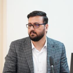 رئیس کمیسیون سلامت دیجیتال: ترک فعل 13ماهه را با ممنوعیت پاسخ داده‌اند
