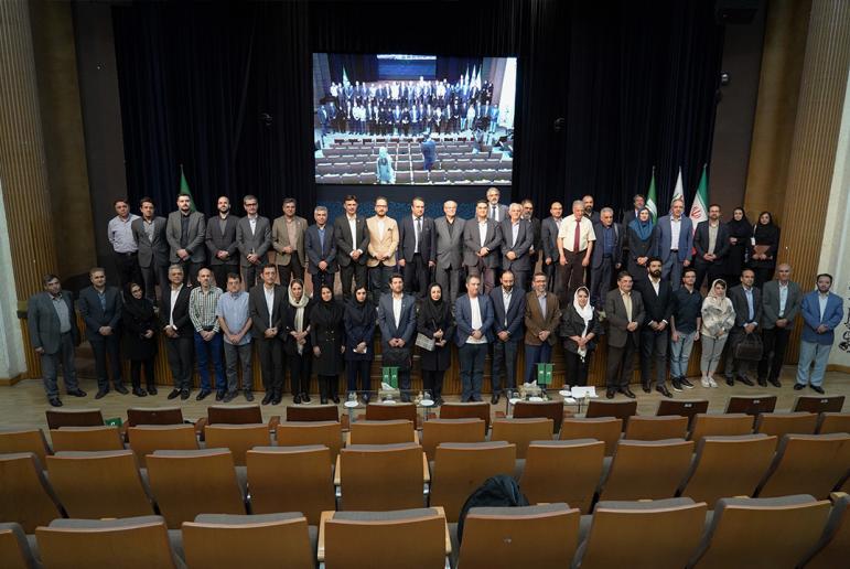 صبح امروز، رویداد رونمایی از نسخه بازنگری‌شده «نماتن» برگزار شد| گزارش تصویری